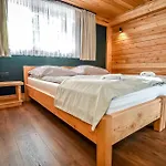Hanka Z Jacuzzi I Widokiem Na Gory Lägenhet